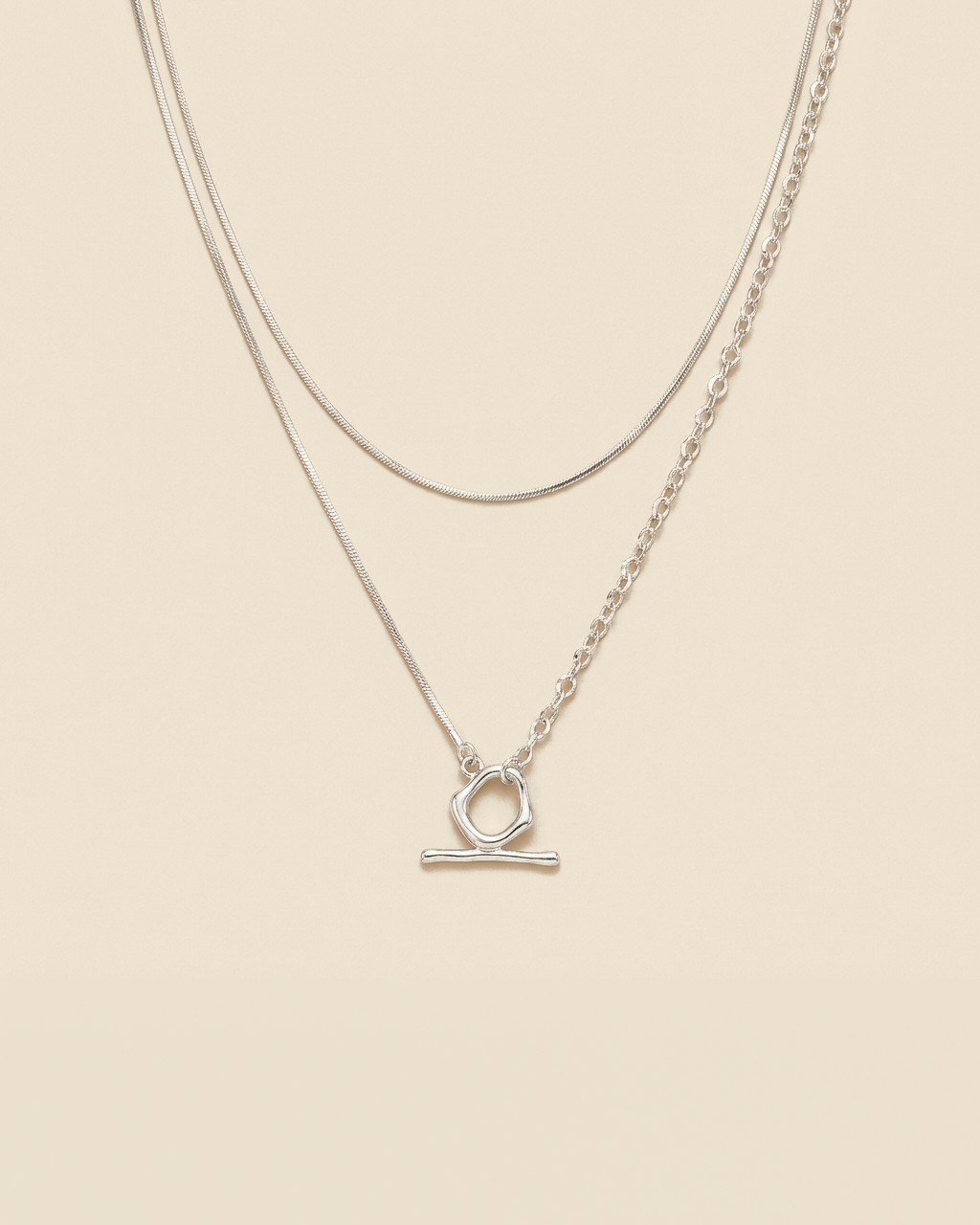 Charm Pendant Choker
