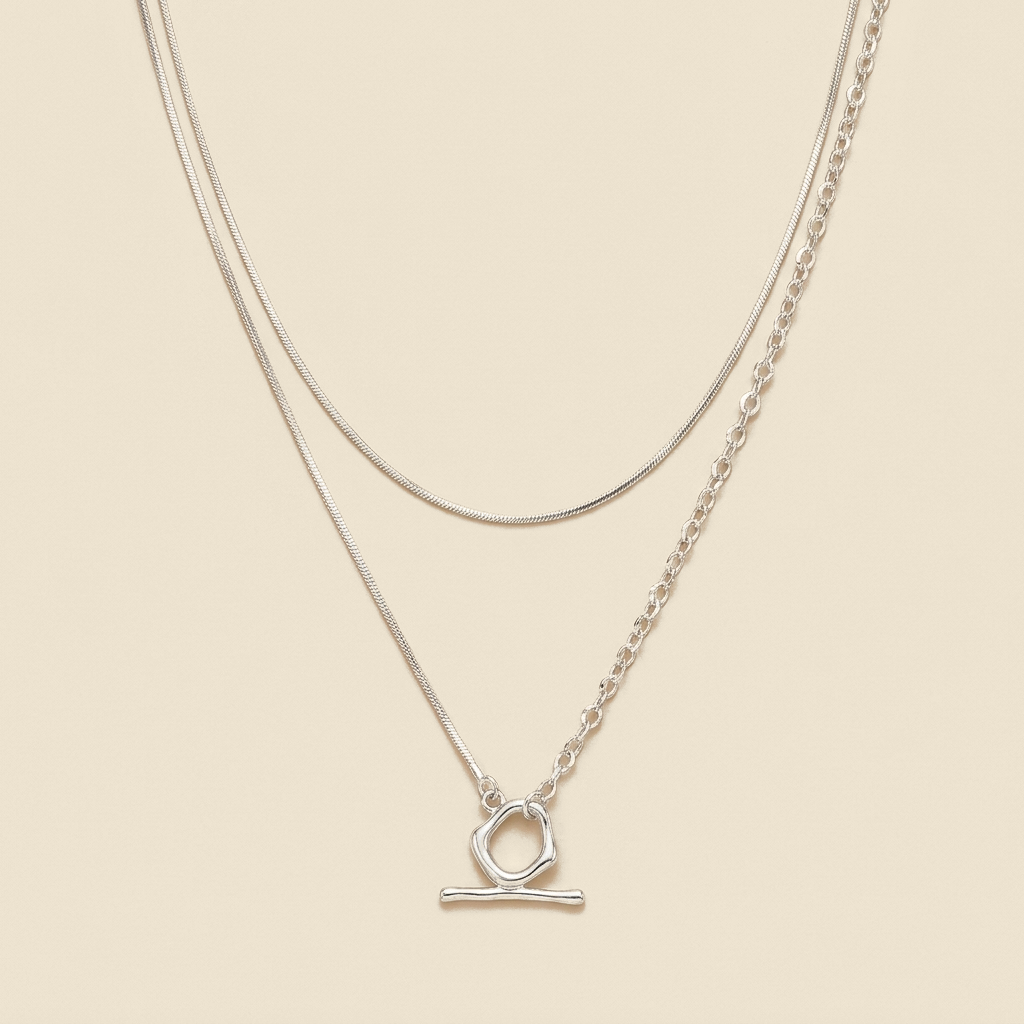 Charm Pendant Choker