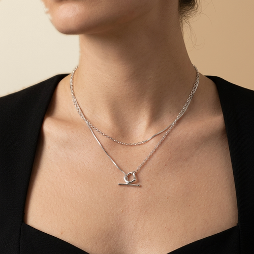 Charm Pendant Choker, worn