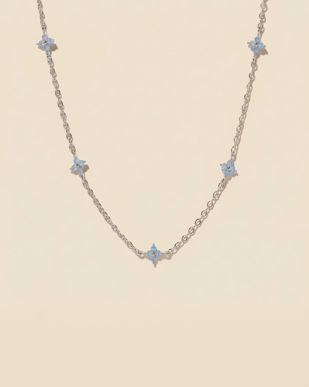 Crystal Clover Choker - silver color